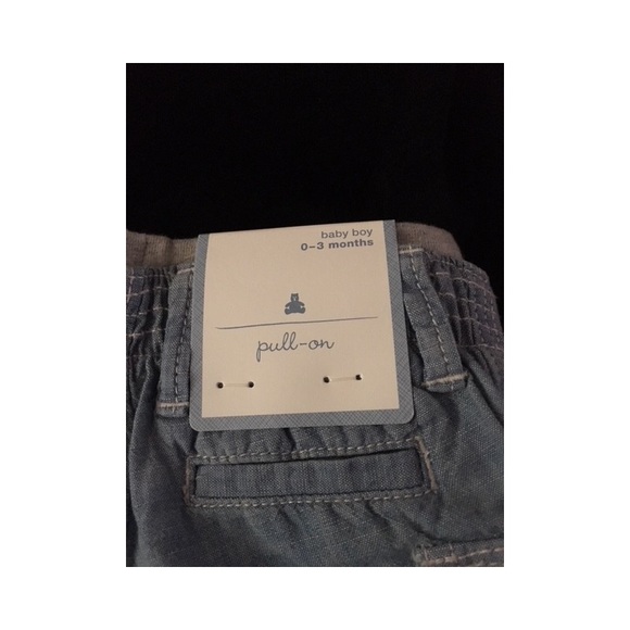 Baby gap shorts size 0-3 months - Picture 4 of 4